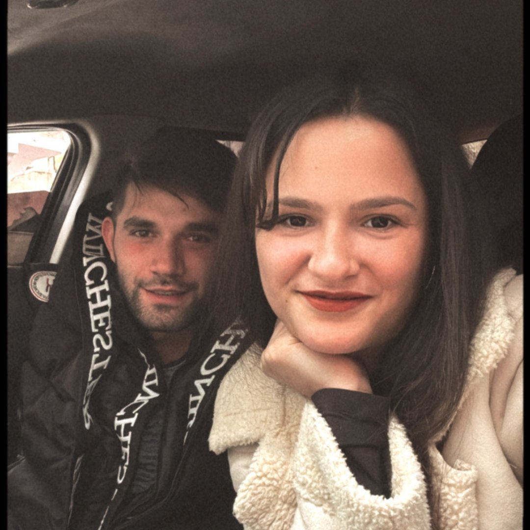 Özlem Yılmaz - Kozmetik & Güzellik Influencer